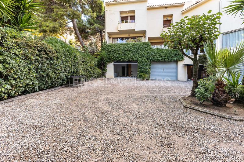 Foto 091fd4d4-4985-4ee3-961a-17cd09e25fb3. Casa con riscaldamento parcheggio in Cabrils