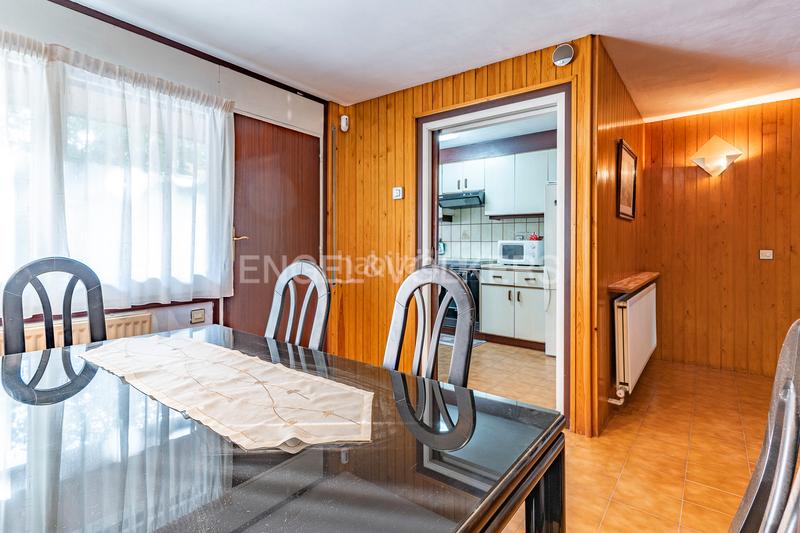 Foto 4a00efbd-db2f-4f2f-b762-7817fbd93765. Casa con riscaldamento parcheggio in Cabrils