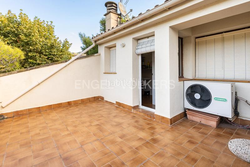 Foto d8ee7992-7568-41cb-86fb-58d53523ee60. Casa con riscaldamento parcheggio in Cabrils