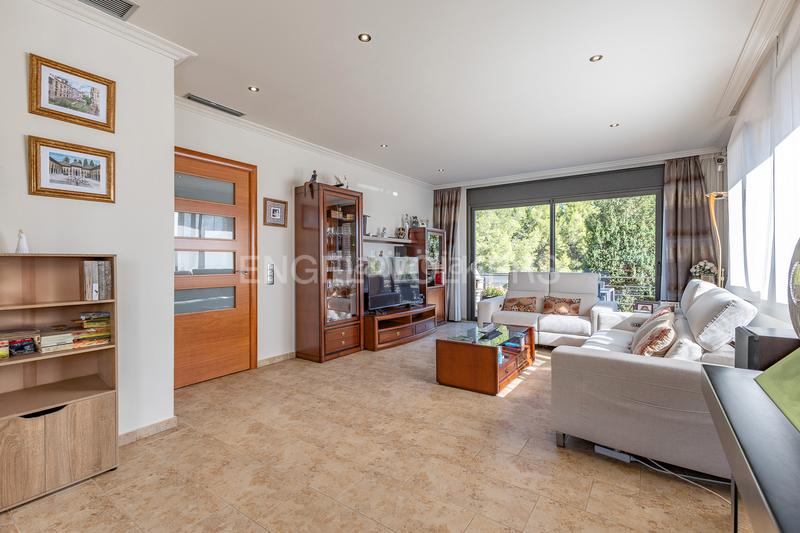 Foto 70967770-1b40-47a7-aa4e-b2563c422b86. Casa con riscaldamento parcheggio piscina in Canovelles