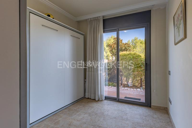 Foto 92d3c10d-8051-4db9-a249-4628fe7c2f30. Casa con riscaldamento parcheggio piscina in Canovelles