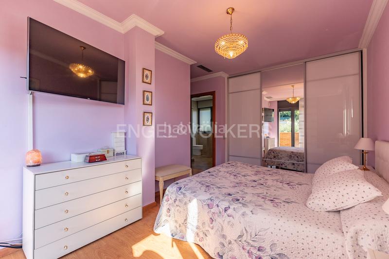 Foto 997392a9-d383-4f43-a728-15ecc841aa9d. Casa con riscaldamento parcheggio piscina in Canovelles