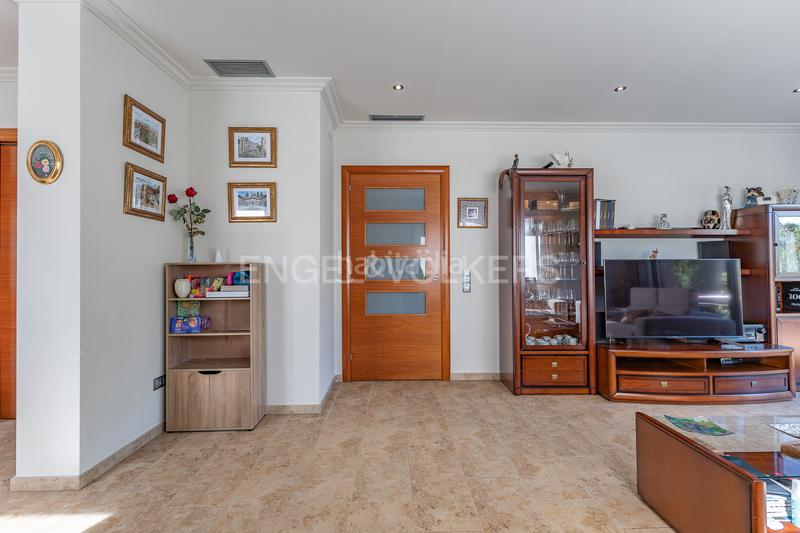 Foto f6598411-4a03-4468-b969-78407c2d9801. Casa con riscaldamento parcheggio piscina in Canovelles