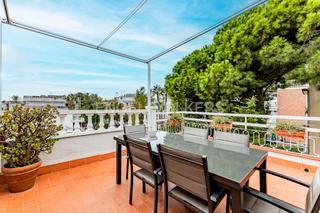 Attique à Baixador. Ático exclusivo en baixador castelldefels