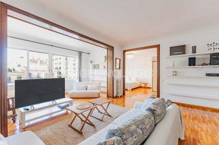 Lloguer Apartament a Dreta de l´Eixample. Bonito piso temporal en passeig de gracia