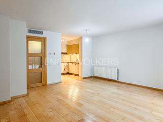 Miete Zweistöckige Wohnung in Sant Gervasi - Galvany. Dúplex en alquiler con patio en el barrio de galvany