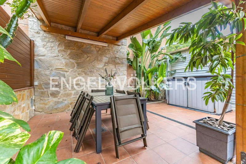 Foto 4f71a780-4503-4d06-a722-10b93d877f63. Casa amb calefacció aparcament a Eixample - Can Bogunyà Castellar del Vallès