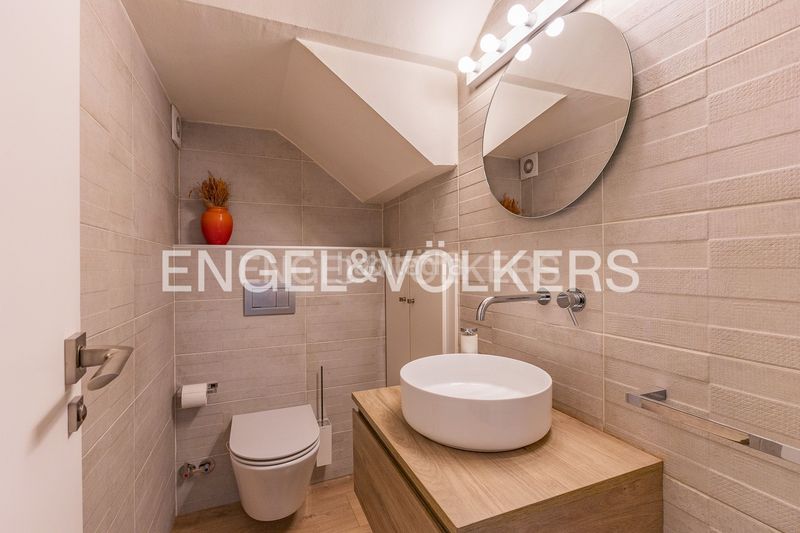 Foto a4dada78-ca83-4503-8f6d-969fea2ea889. Casa amb calefacció aparcament a Eixample - Can Bogunyà Castellar del Vallès