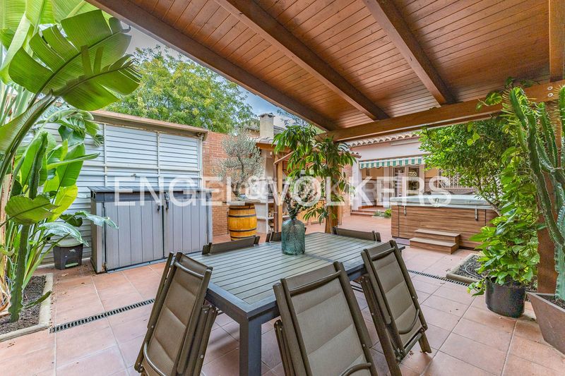 Foto c7de127a-8433-49ce-a625-c4f6b215444f. Casa amb calefacció aparcament a Eixample - Can Bogunyà Castellar del Vallès