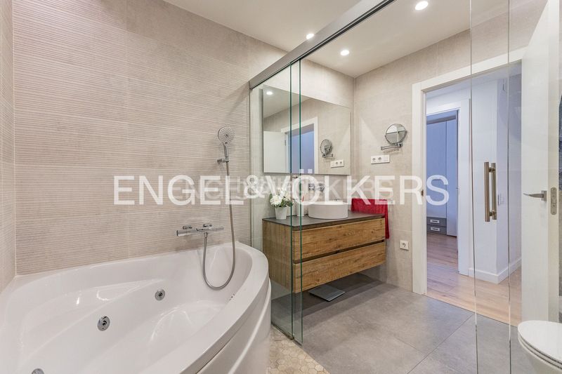 Foto f542062b-47f5-4389-a35d-365c943cfb11. Casa amb calefacció aparcament a Eixample - Can Bogunyà Castellar del Vallès