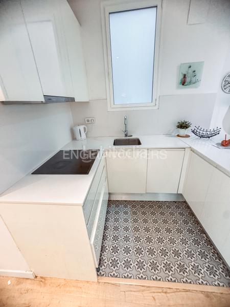 Foto ad76ec8e-9c73-4940-8950-ecb73d16cc3c. Rent apartment with heating in Baix Guinardó Barcelona