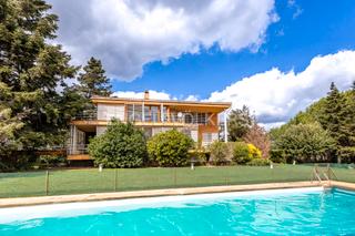 Maison à Franqueses del Vallès (Les). Diseño atemporal y serenidad en esta espectacular casa con jardí