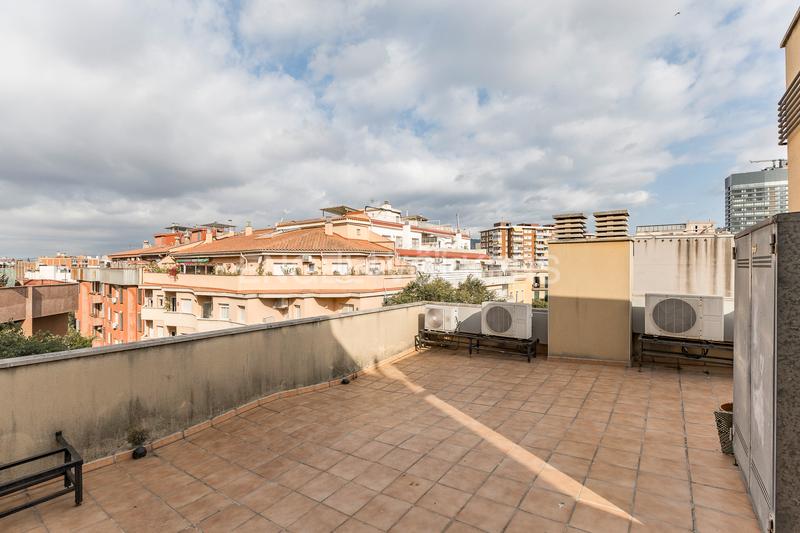 Foto 266d4bdf-2507-477b-8e26-1418f4e00117. Location appartement avec chauffage dans Hostafrancs Barcelona