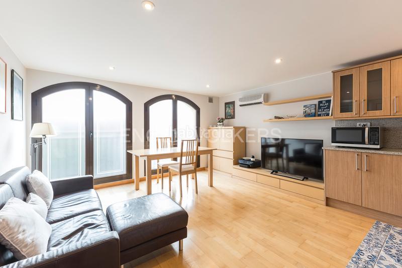 Foto 3f42e26b-6a7e-4593-81ad-1b37674c84b2. Location appartement avec chauffage dans Hostafrancs Barcelona