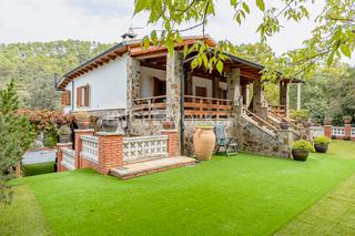 Casa  Avinguda can castellví. La casa de tus sueños en molins de rei
