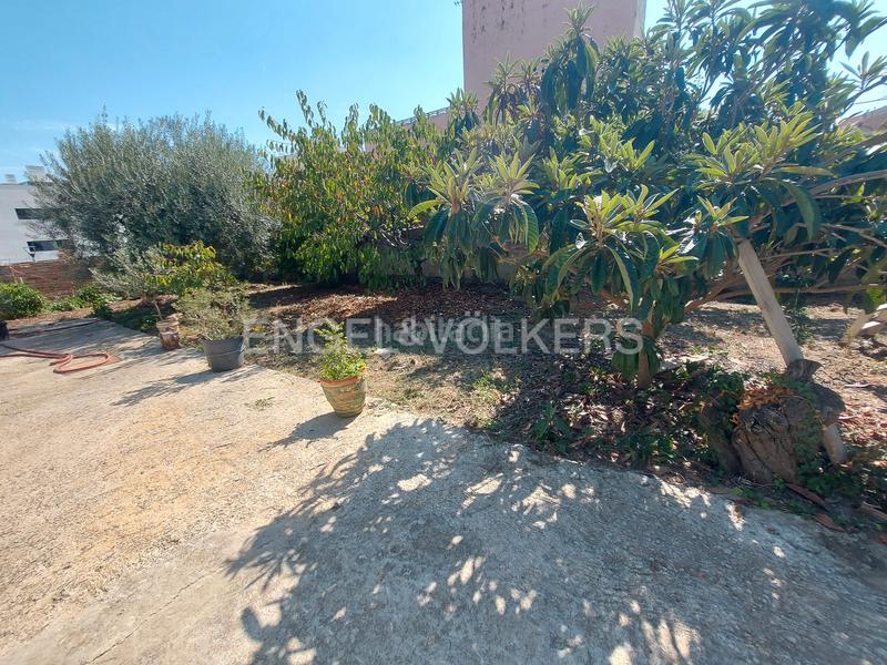 Foto cb3ffc04-9cb8-43ee-866d-c82490e2fb00. Terrain résidentiel dans Els Canons - Les Orioles - Can Paulet Sant Boi de Llobregat