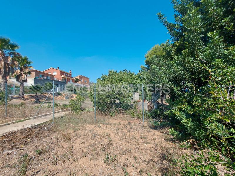 Foto d9a3fddd-07cd-4cbd-9243-66ab83029f56. Terrain résidentiel dans Els Canons - Les Orioles - Can Paulet Sant Boi de Llobregat