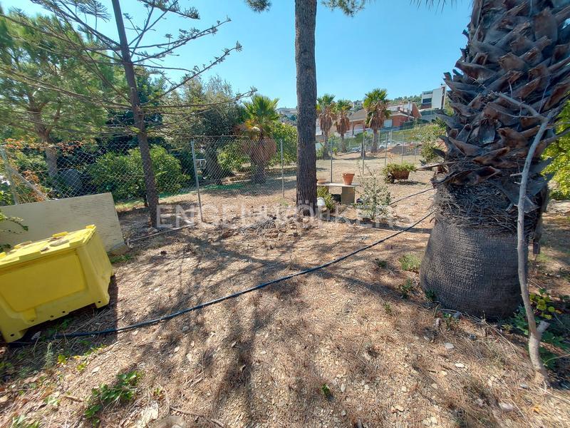 Foto fe1afbdf-ac19-4ece-8b00-4135952a006b. Terrain résidentiel dans Els Canons - Les Orioles - Can Paulet Sant Boi de Llobregat