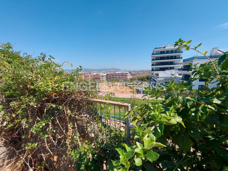 Foto a5ee9551-1fd4-471c-b071-72e83a777853. Wohngrundstück in Els Canons - Les Orioles - Can Paulet Sant Boi de Llobregat