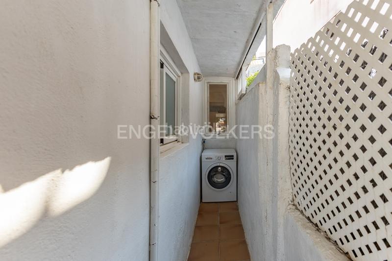 Foto 19ffb9e4-02aa-4b82-ab09-ed20a6a9174c. Haus mit heizung parking in La Miranda Esplugues de Llobregat