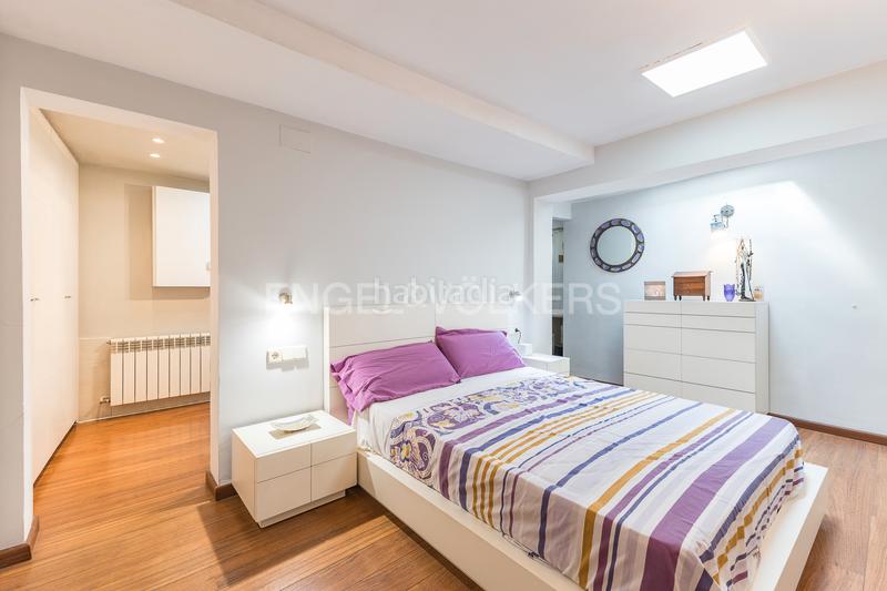 Foto 4e2a2c27-2f8b-4054-b891-c55ccb78c8b9. Haus mit heizung parking in La Miranda Esplugues de Llobregat