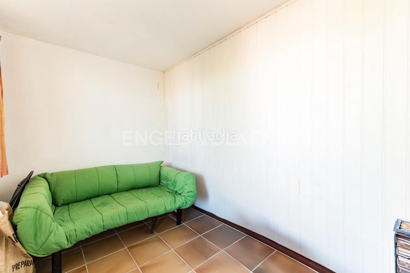 Foto 9b623bf0-053d-47b9-a803-e5b25394251c. Haus mit heizung parking in La Miranda Esplugues de Llobregat