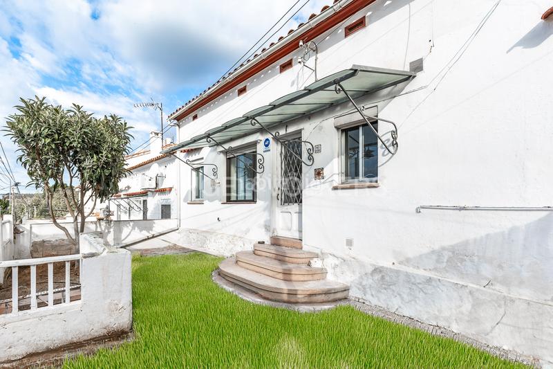 Foto 1b38ae17-6010-4496-a734-746adc316159. Casa amb calefacció a Centre Masnou (El)