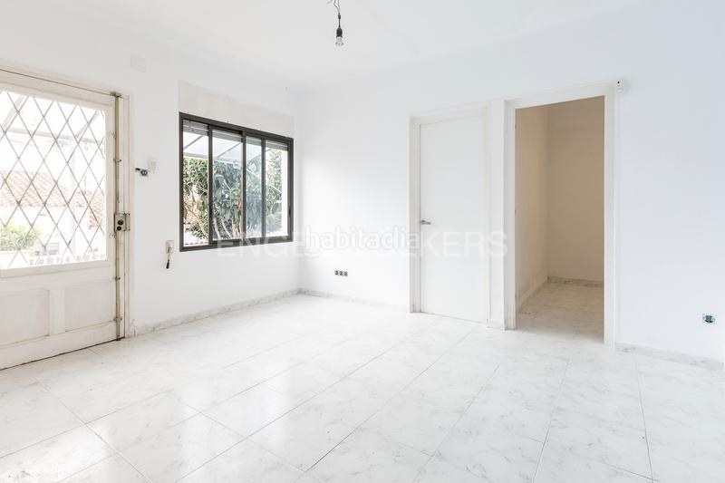 Foto b56d436e-922f-4ad1-8b63-ea57f0066410. Casa amb calefacció a Centre Masnou (El)