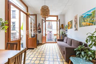Appartement à St. Pere - Sta. Caterina - El Born. Luminoso apartamento en esquina.