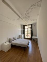 Miete Appartement in Raval. Ideal apartamento para compartir 3 habitaciones dobles en la ram