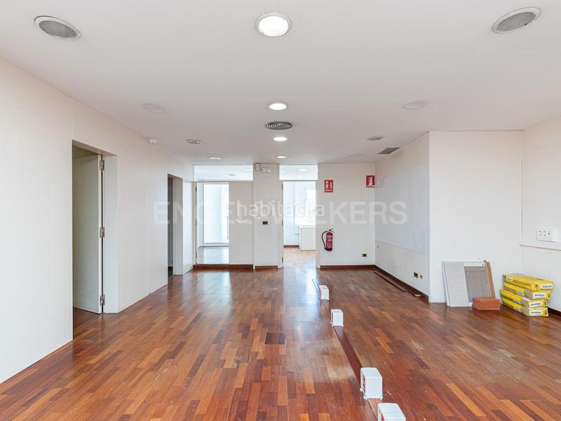 Foto 2835d28f-39df-477d-b4d5-0c1049de21b1. Lloguer apartament amb calefacció a Vila de Gràcia Barcelona