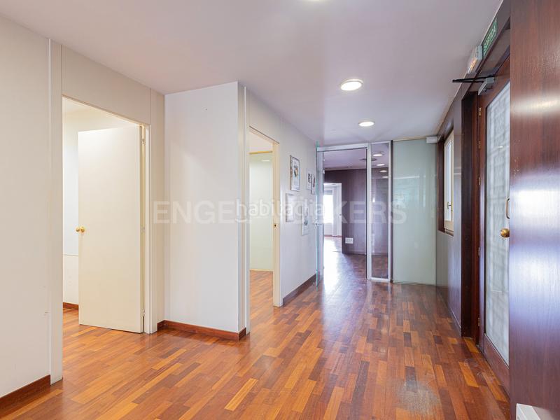 Foto 12897142-eace-4a00-81d7-205d8f334feb. Miete appartement mit heizung in Vila de Gràcia Barcelona