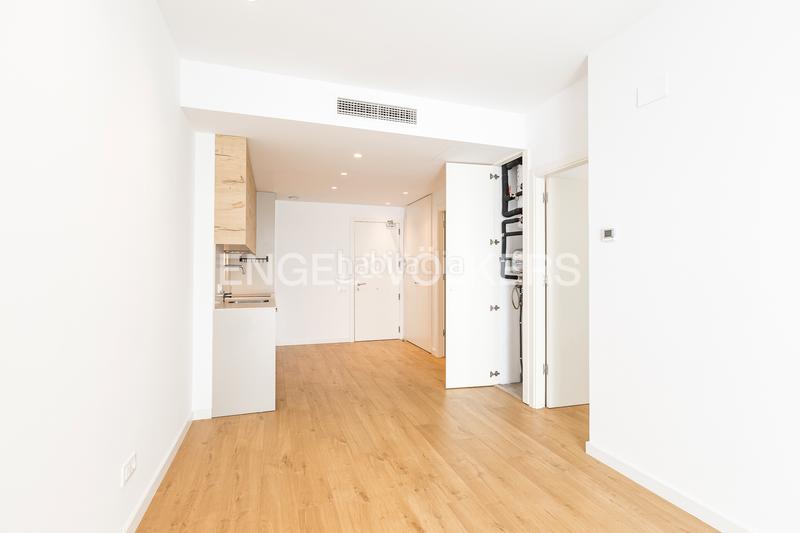 Foto 95107738-43a3-40ef-8d09-1181312ab843. Piccolo appartamento con riscaldamento in Putget - Farró Barcelona