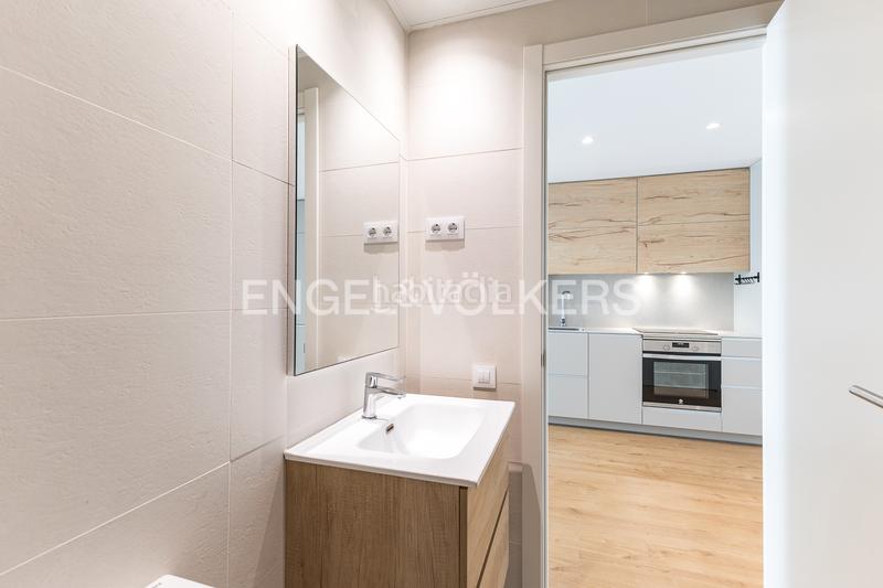 Foto 9bf142f8-0404-44bc-9ec7-0754d363eeef. Piccolo appartamento con riscaldamento in Putget - Farró Barcelona