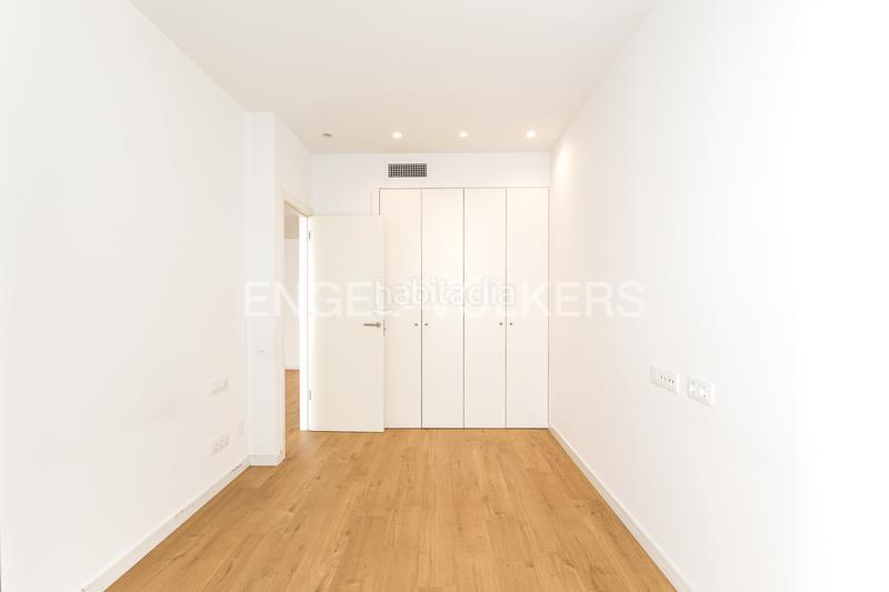 Foto c3c5b60a-6218-48c9-b451-4a9b8bee4cc3. Piccolo appartamento con riscaldamento in Putget - Farró Barcelona