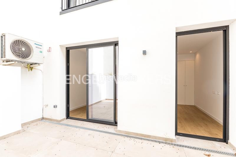 Foto e47ad2ff-c6fa-4364-8fd5-63e7430d01dc. Piccolo appartamento con riscaldamento in Putget - Farró Barcelona