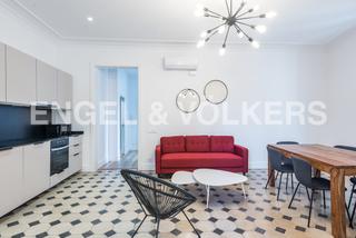 Rent Apartment in Gòtic. Lujoso piso de 2 habitaciones