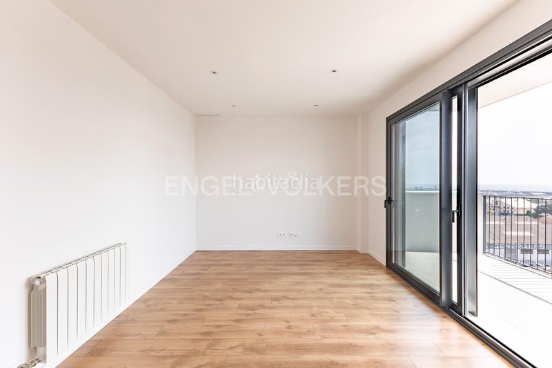 Foto 84280f94-f3dc-4c0e-b7cc-7a1faae2c0f0. Alquiler apartamento magnifico piso de obra nueva a estrenar con vistas al mar en Mataró