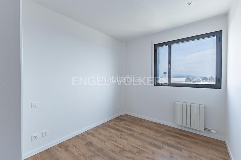 Foto 4bebd391-b20e-4a1d-8c09-900b3a1ed2c1. Lloguer apartament amb calefacció aparcament piscina a Mataró