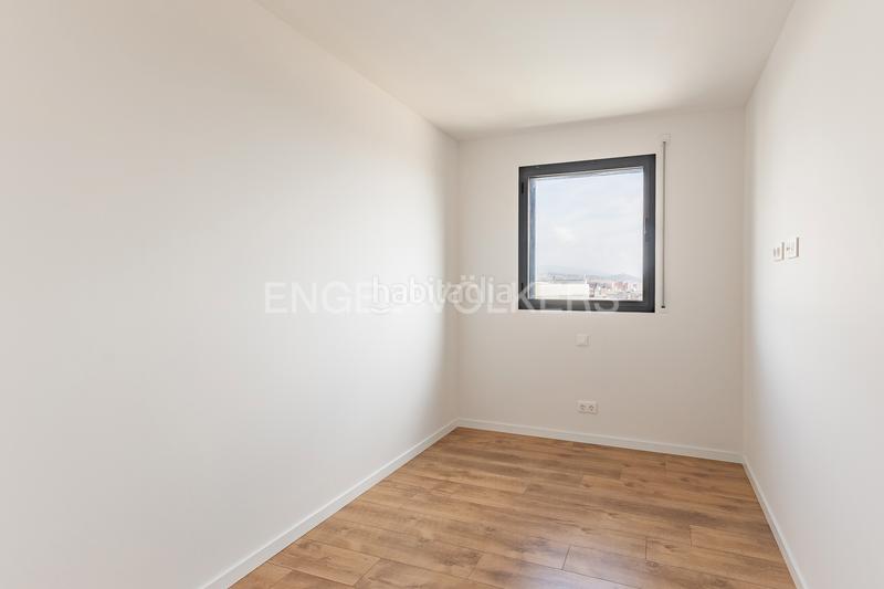 Foto e1eb7a14-5a1b-4fdc-b31f-2fc6743149f3. Lloguer apartament amb calefacció aparcament piscina a Mataró