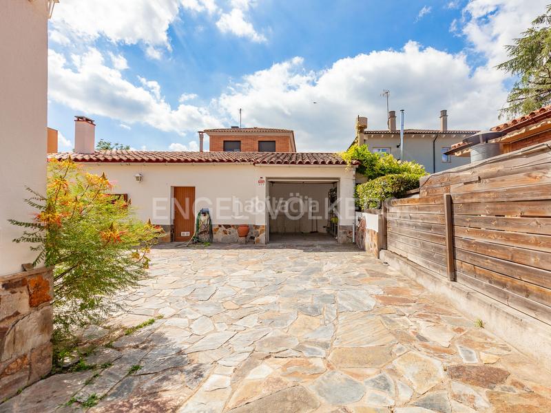 Foto 437d8f4a-ed78-4c97-bc91-dd1a016c7c59. Haus mit heizung parking pool in Mira-sol Sant Cugat del Vallès