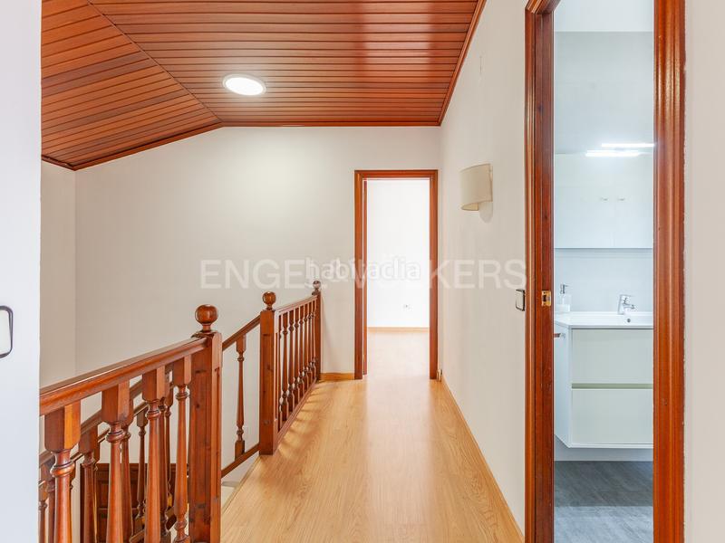 Foto 56f2b1a4-1de0-4c98-ac0f-c9362608915b. Haus mit heizung parking pool in Mira-sol Sant Cugat del Vallès