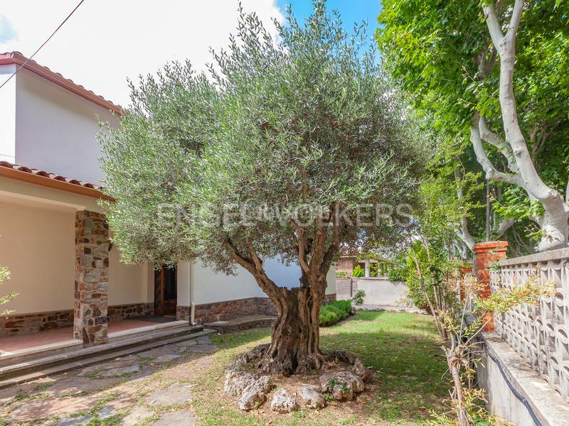 Foto 5f641594-964d-453e-b10e-02ed9ae128bc. Haus mit heizung parking pool in Mira-sol Sant Cugat del Vallès