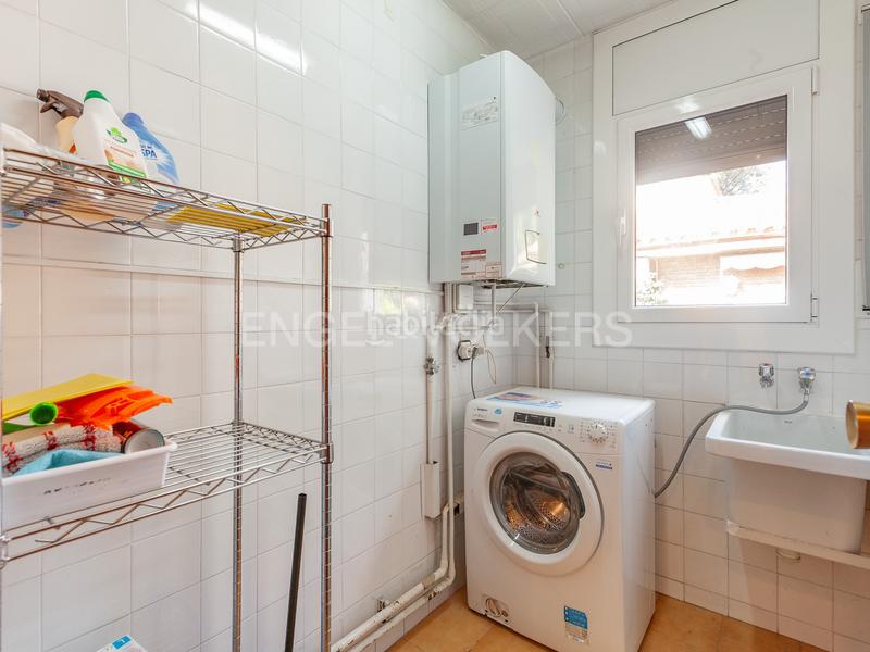 Foto 77ec3f87-2da9-4cc8-9bf8-3a77fb83838a. Haus mit heizung parking pool in Mira-sol Sant Cugat del Vallès