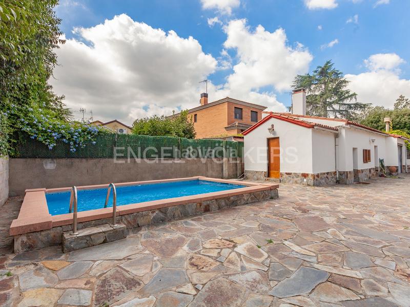 Foto ae06dbdd-0664-4173-8e46-f31c75f2b6b3. Haus mit heizung parking pool in Mira-sol Sant Cugat del Vallès