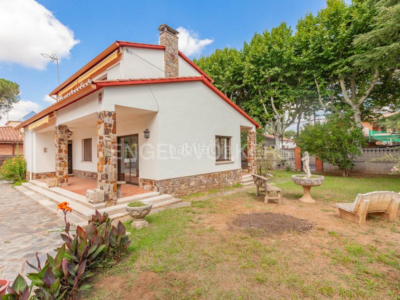 Foto e4f68f02-6356-42e8-9338-e04391d70d4b. Haus mit heizung parking pool in Mira-sol Sant Cugat del Vallès