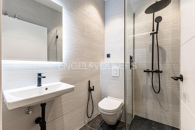 Foto 7d9bd2f5-58d3-46b7-9643-f0b5d7580934. Appartement mit heizung in Dreta de l´Eixample Barcelona
