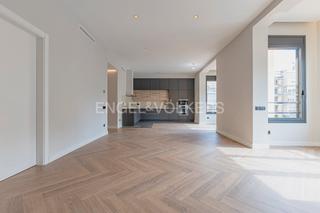 Apartament a Dreta de l´Eixample. Piso reformado en finca regia al lado de rambla catalunya