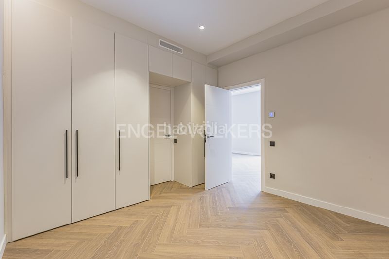Foto dce68dfe-ed75-49ae-b050-860ed61948c9. Pis amb calefacció a Dreta de l´Eixample Barcelona