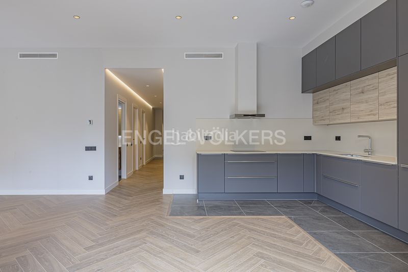 Foto f4871208-a9b1-43d0-ad91-2358d1c258b0. Pis amb calefacció a Dreta de l´Eixample Barcelona